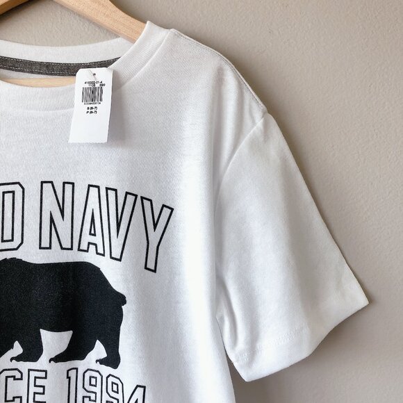 Old Navy white t-shirt 6-7 years - Picture 6 of 10